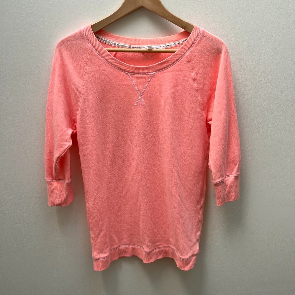 Victoria's Secret 3/4 sleeve sweater